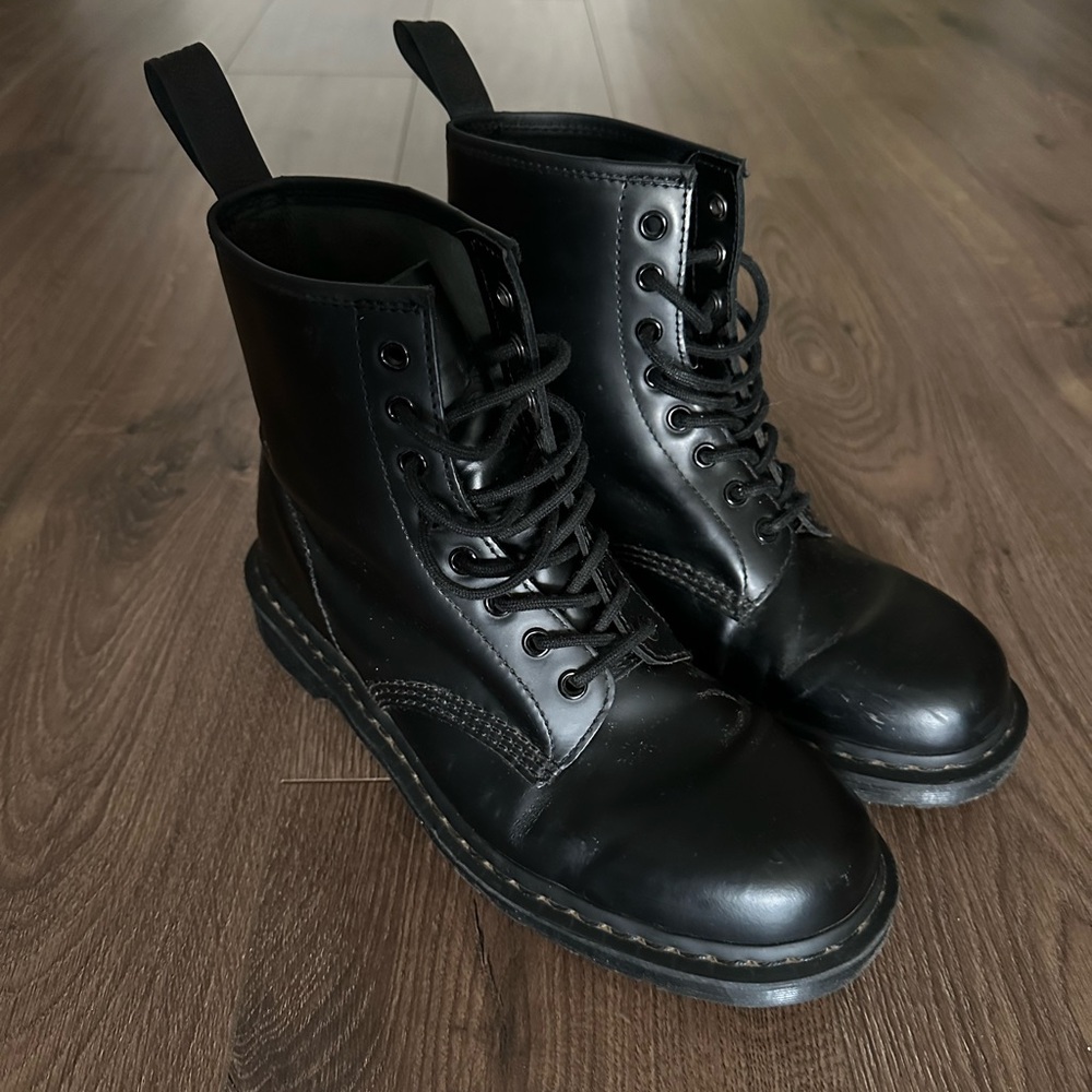 Dr. Marten’s 1460 Mono